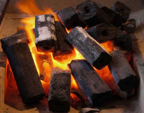 تولیدکننده زغال چوب بلوط با کیفیتی عالی